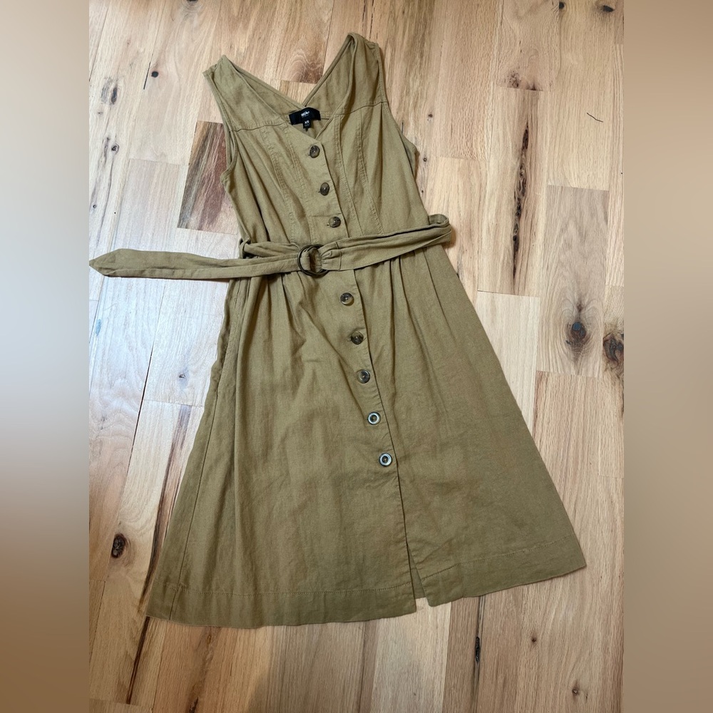 Mossimo Supply Co. Tan Button-Front Midi Dress